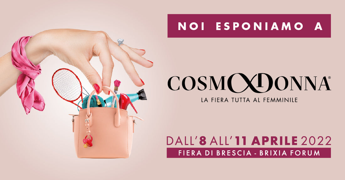 banner fiera cosmodonna, mano che porta una piccola borsa. scritta noi esponiamo a cosmodonna