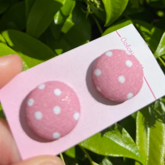 Orecchini a bottone tessuto rosa pois bianchi
