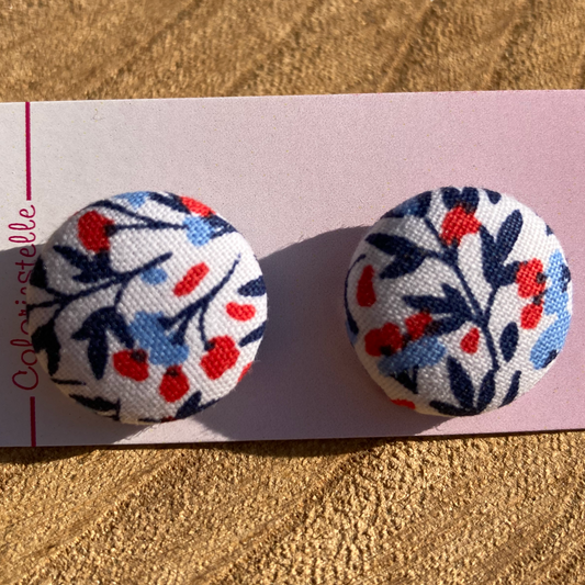 orecchini a bottone in tessuto con fiori rossi e blu